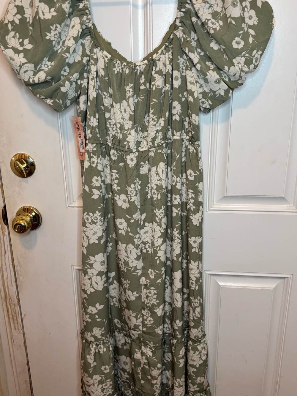 Inspired Hearts Sage Green Floral Puff-Sleeve Maxi Dress - Picture 2 of 4